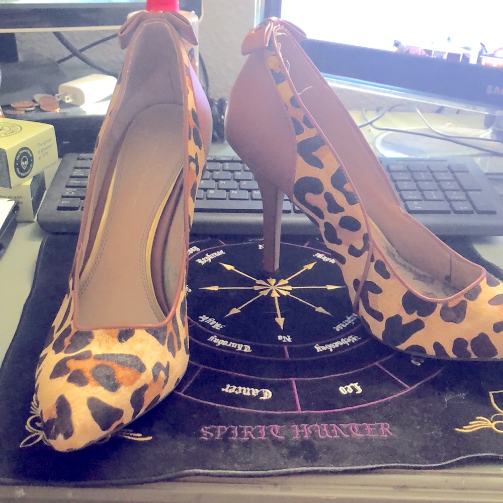 Jessica Simpson Leopard print heels